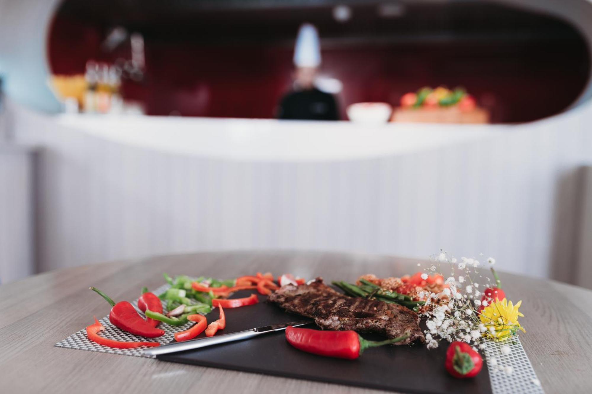Hotel Ibis Casanearshore 3*